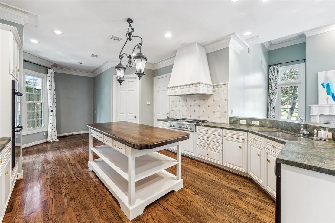 Photo of 1 Exbury Way