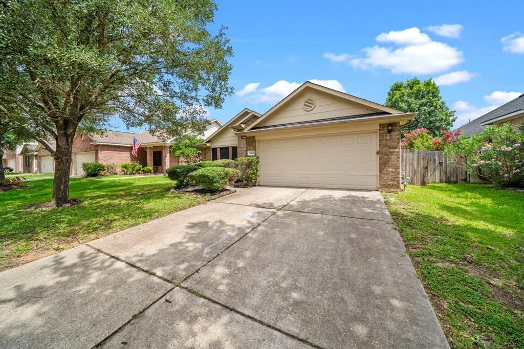 Photo of 32102 Decker Oaks Drive