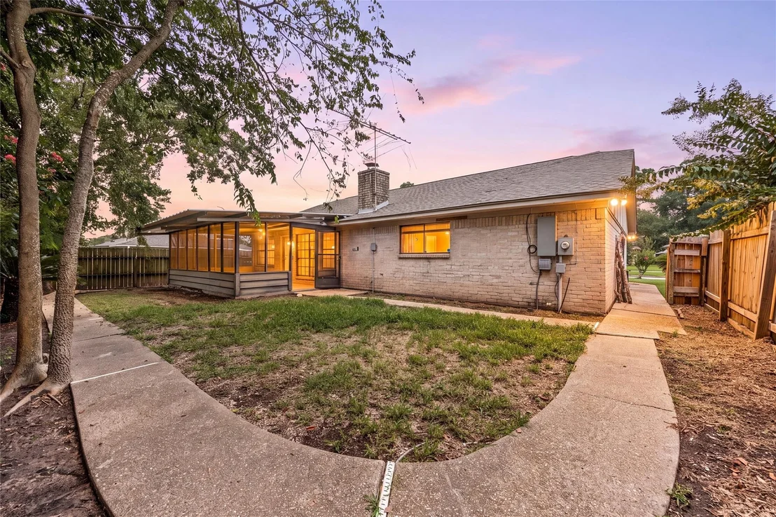 Photo of 6602 Fallengate Drive