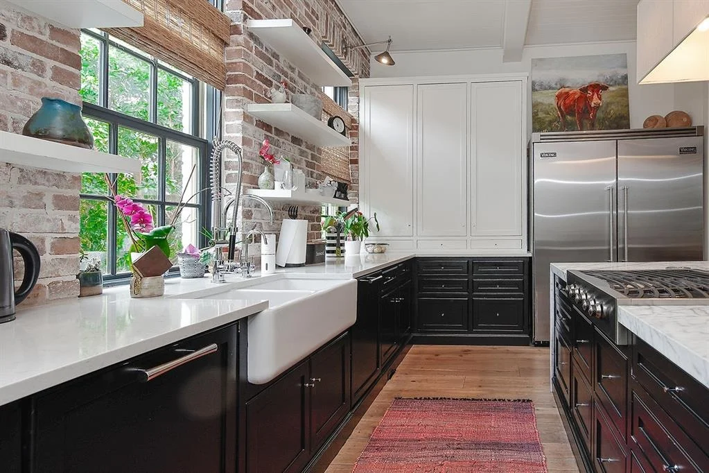 Photo of 46 E Bay Boulevard