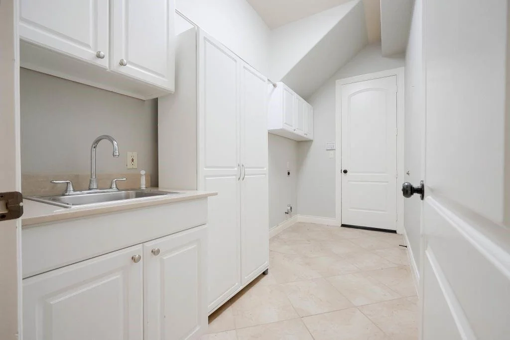 Photo of 7619 Lorna Road