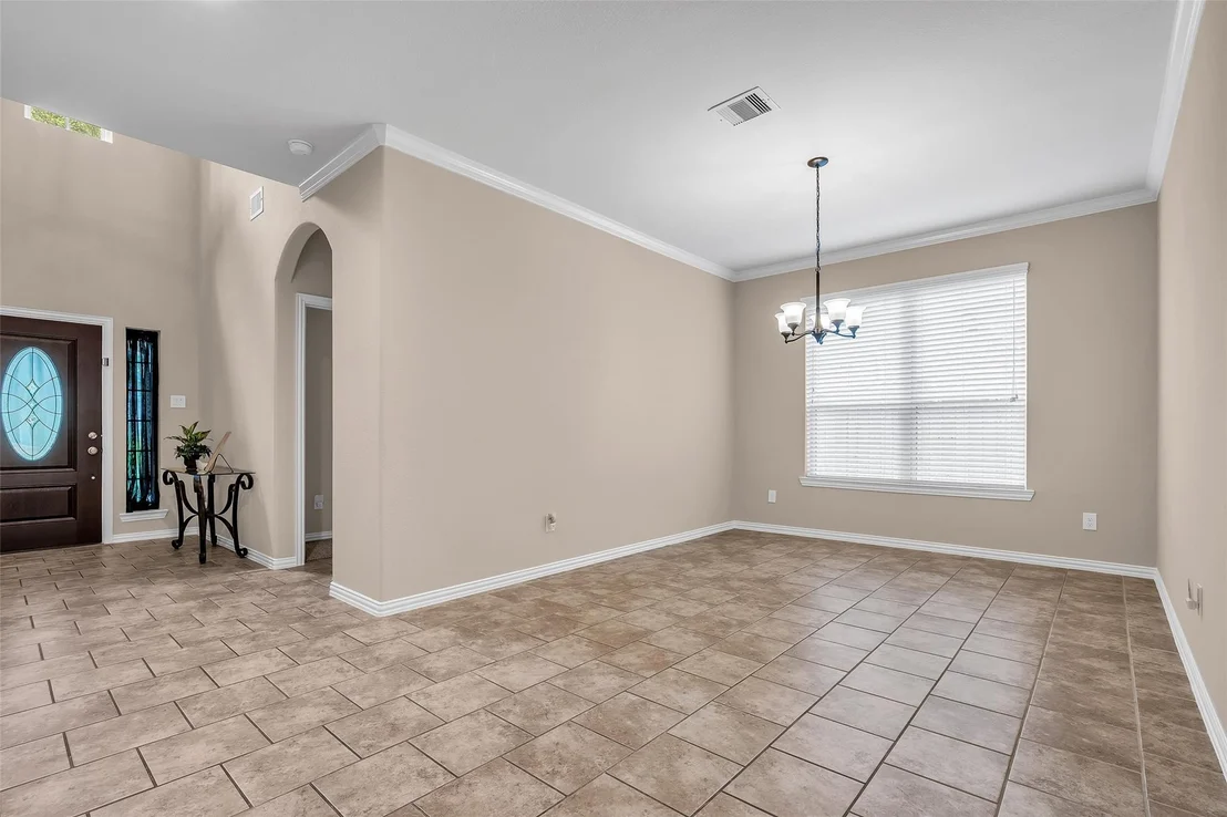 Photo of 34 Sawbridge Circle