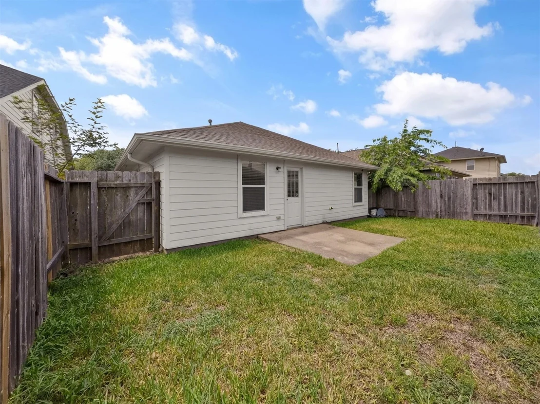 Photo of 7618 Legacy Pines Drive