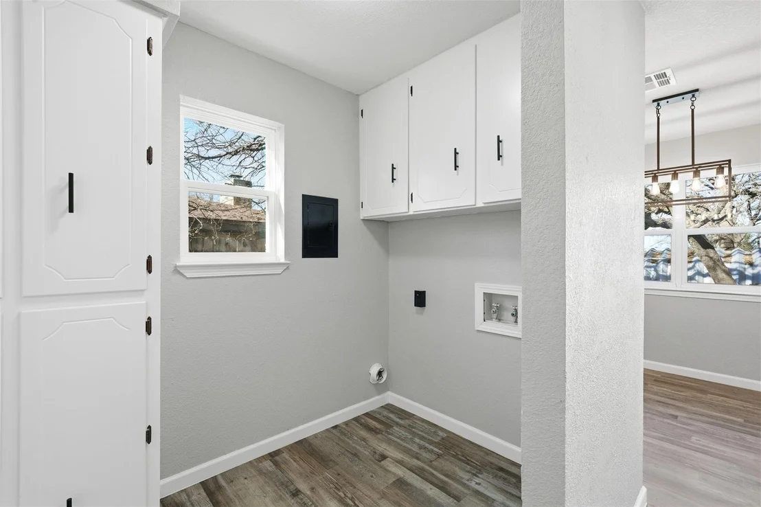 Photo of 423 Jeffery Lane