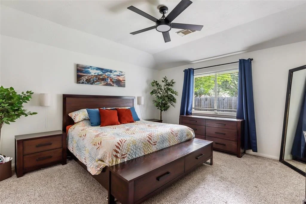 Photo of 18050 Landing Brook Drive