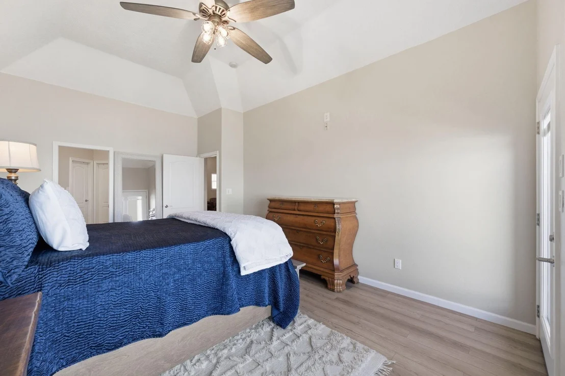 Photo of 2 Regency Point
