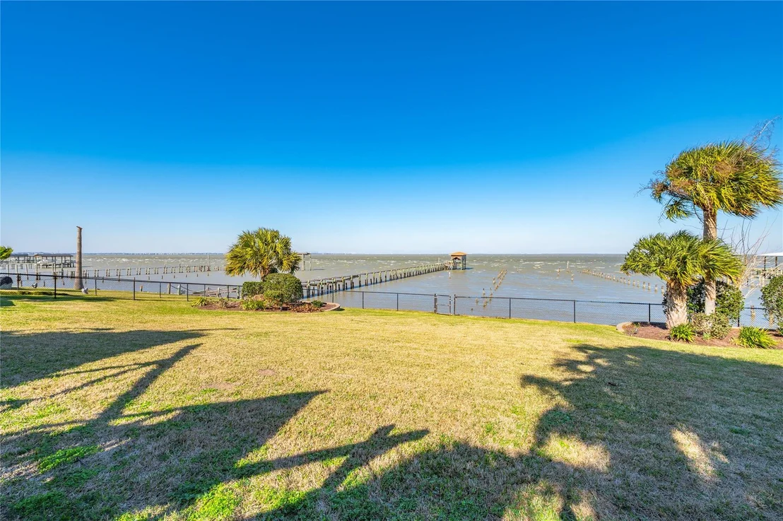 Photo of 5123 W Bayshore Drive