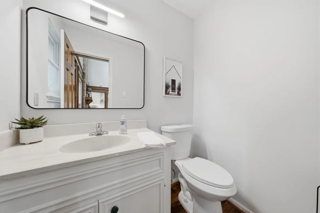 Photo of 12030 Laneview Drive