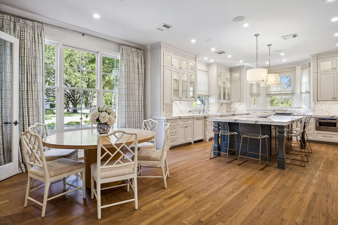 Photo of 1020 River Glynn Drive