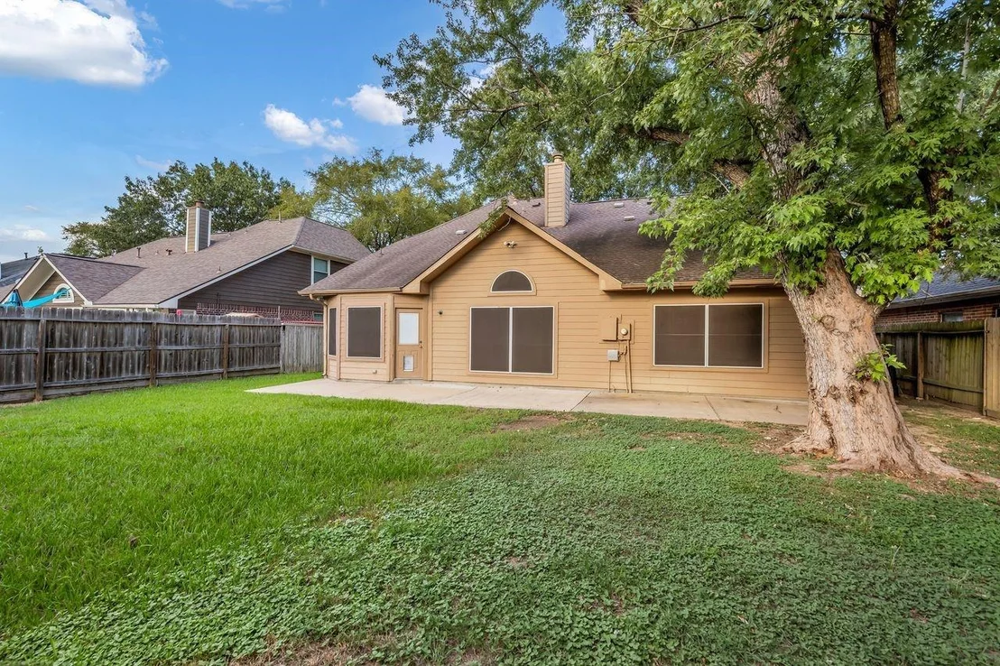 Photo of 23915 Spring Oak Drive