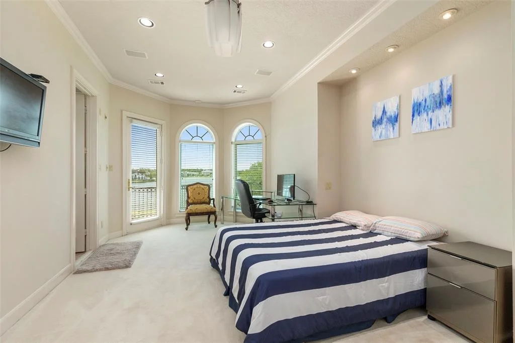 Photo of 46 S Windsail Place