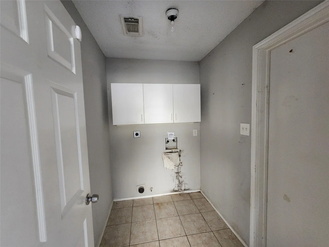 Photo of 2014 Lexington Woods Drive