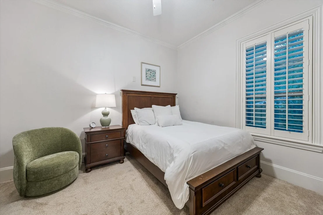 Photo of 10290 Paradise Valley Drive