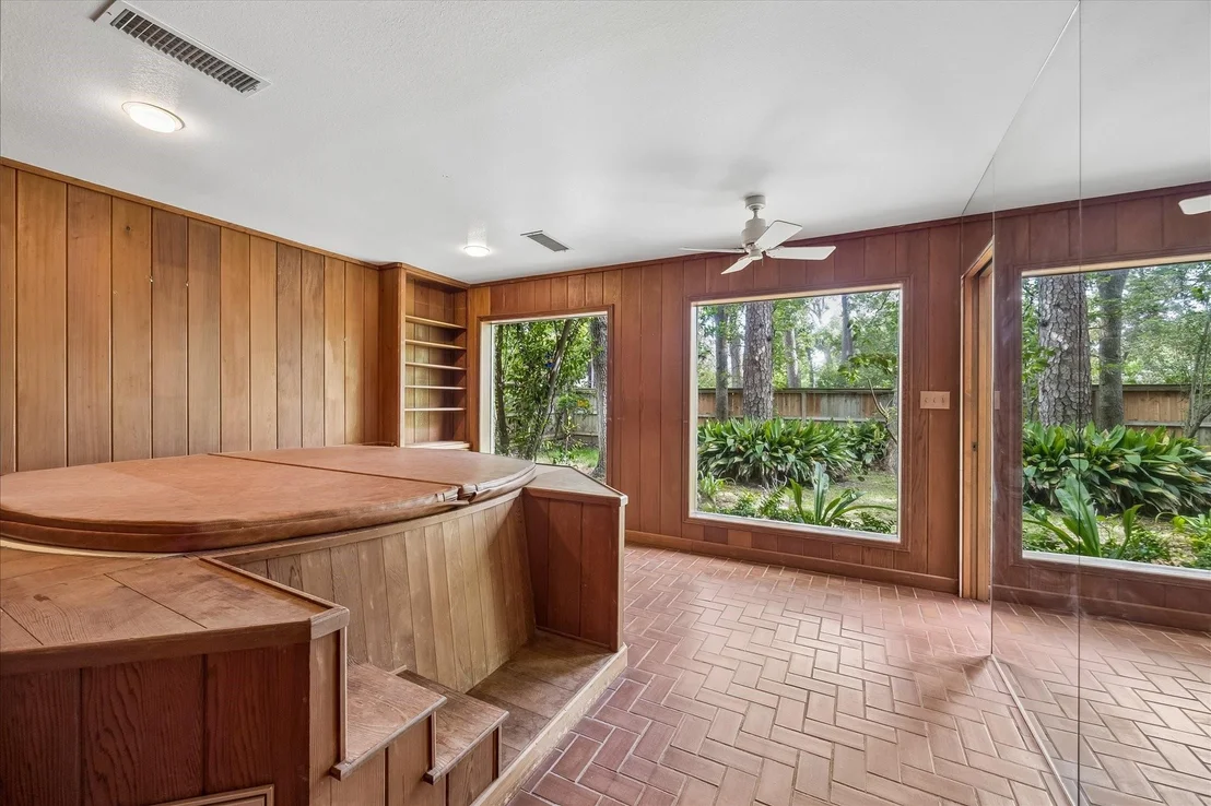 Photo of 526 Westminster Drive