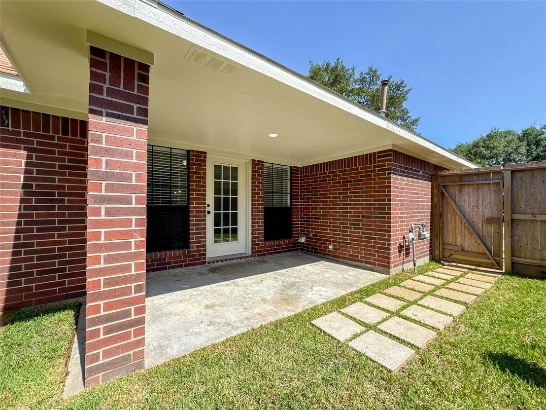 Photo of 406 Bluebird Lane