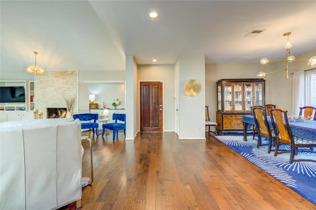 Photo of 1843 Round Lake Drive