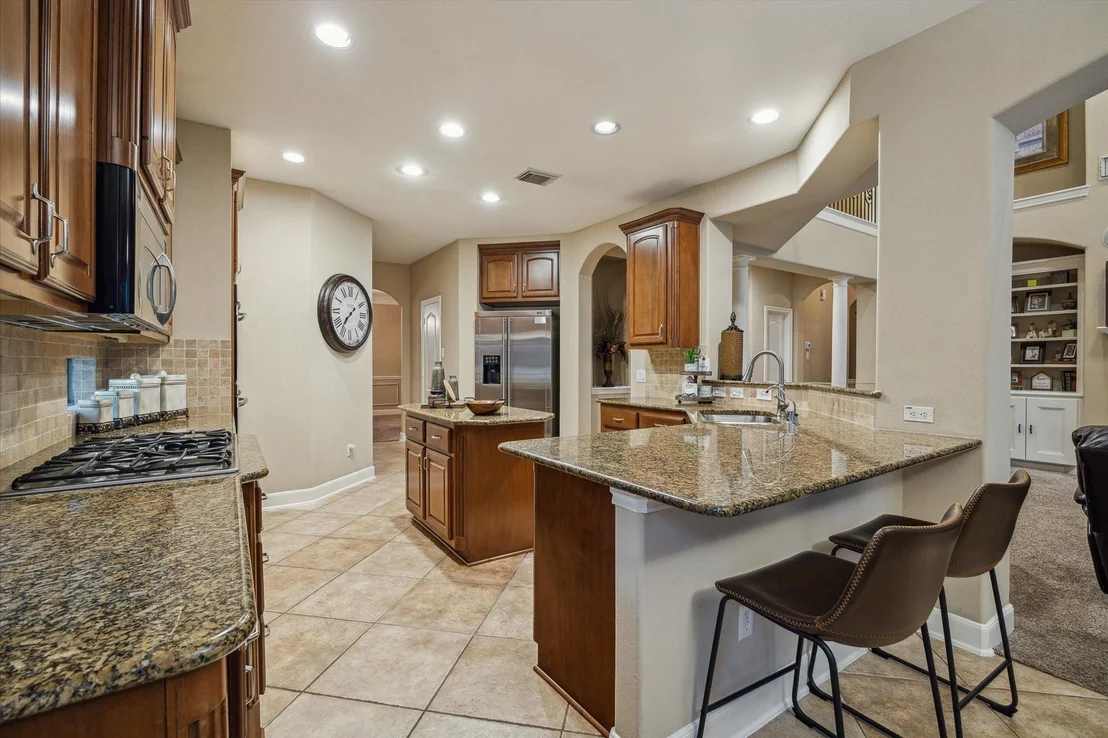 Photo of 31215 Lakeview Bend Lane