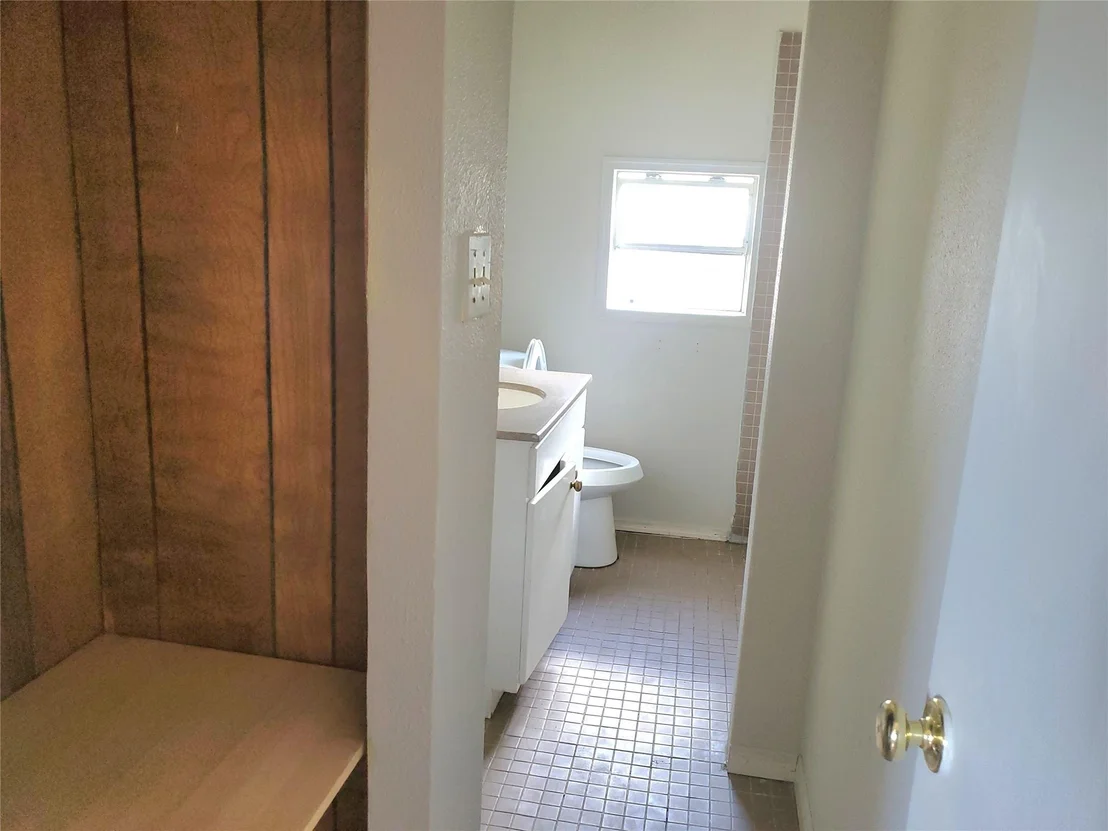 Photo of 9831 Bamboo Road