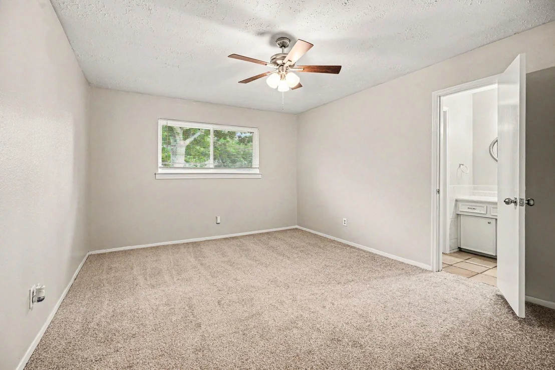 Photo of 10323 SE Sagerock Drive