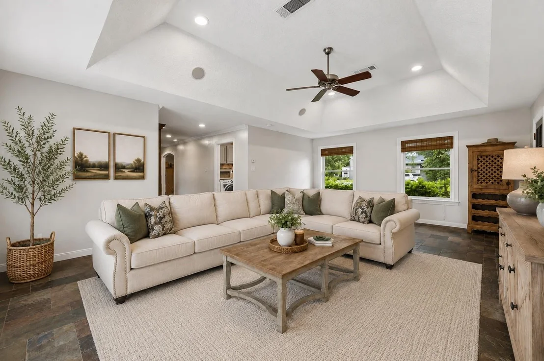 Photo of 934 Moss Spring Lane