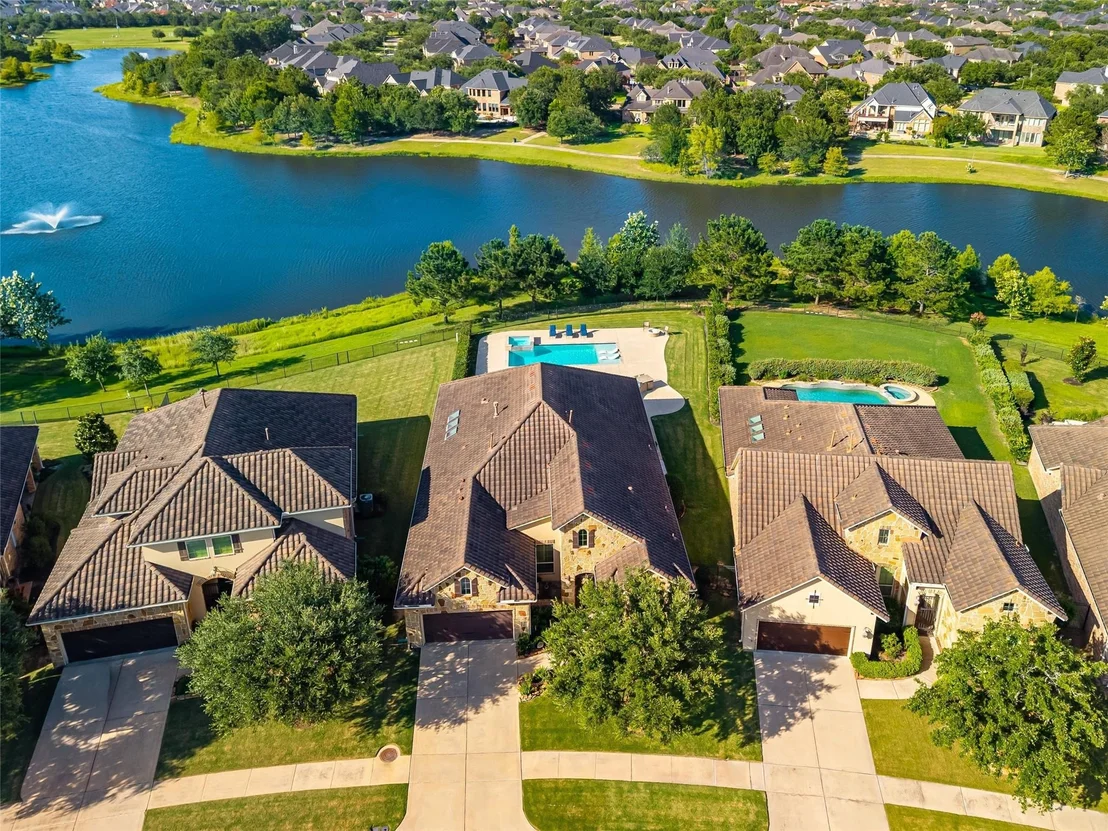 Photo of 87 Lake View Loop
