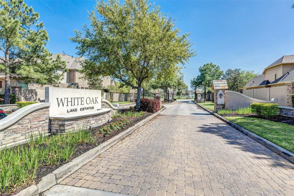 Photo of 13806 Lake Port