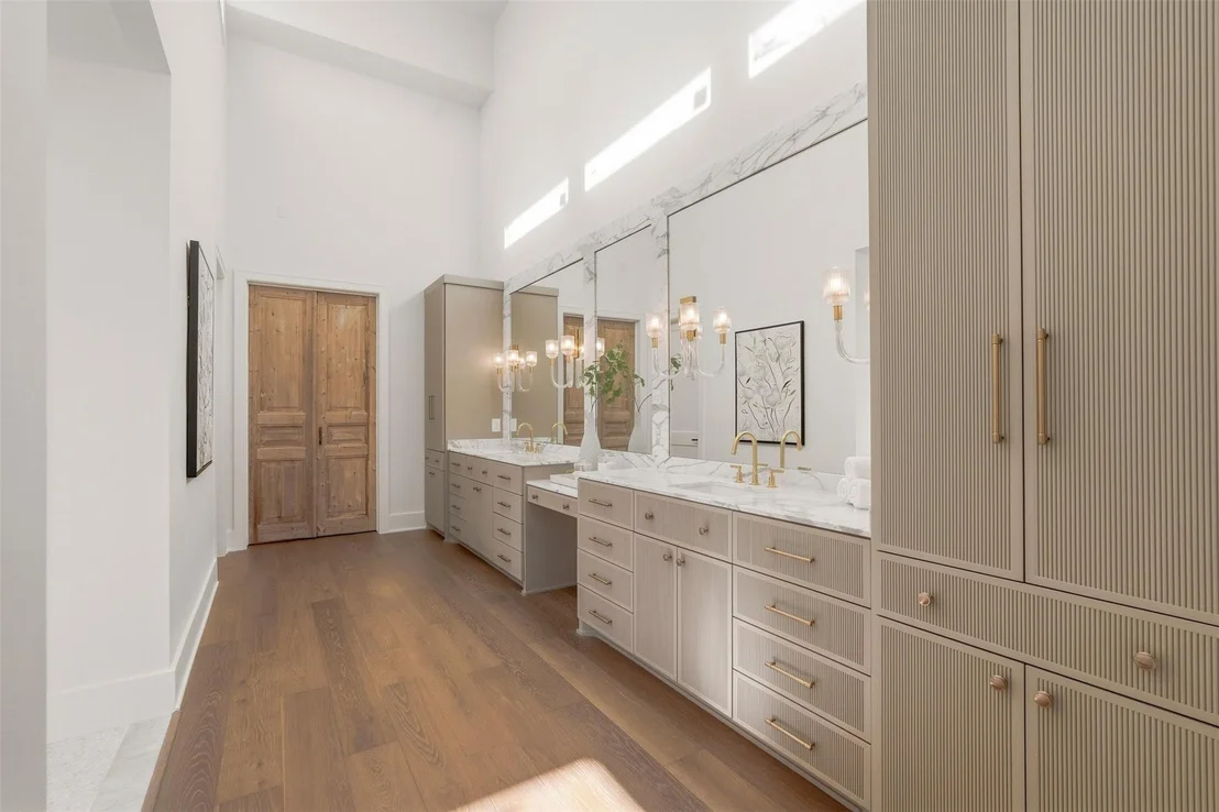 Photo of 50 Aria Isle Drive