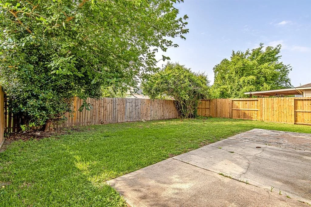 Photo of 9614 Summer Laurel Lane