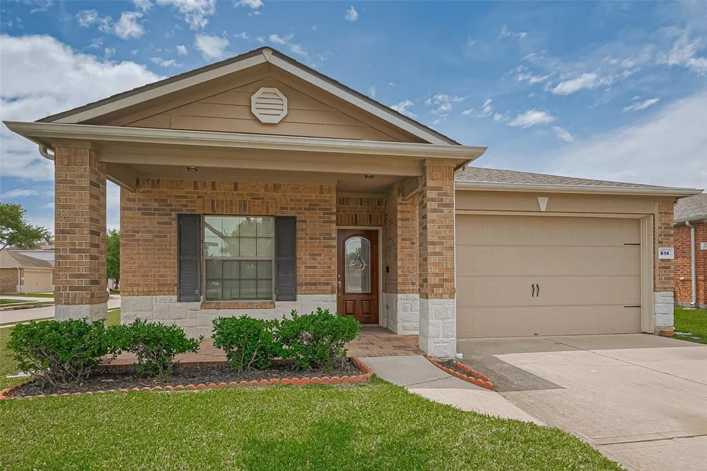 Photo of 614 Starboard Court