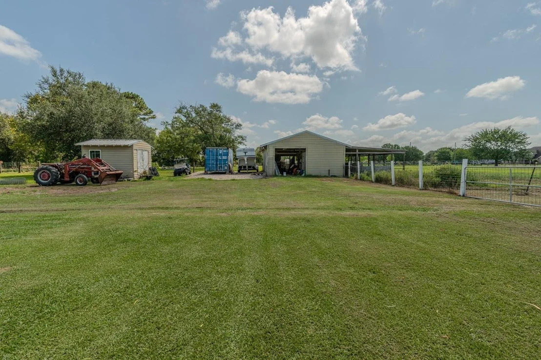 Photo of 1401 E Buccaneer Drive