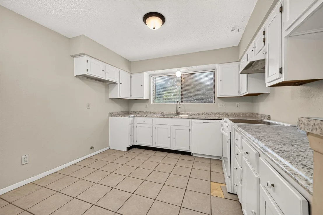 Photo of 18534 Sweetmeadow Drive