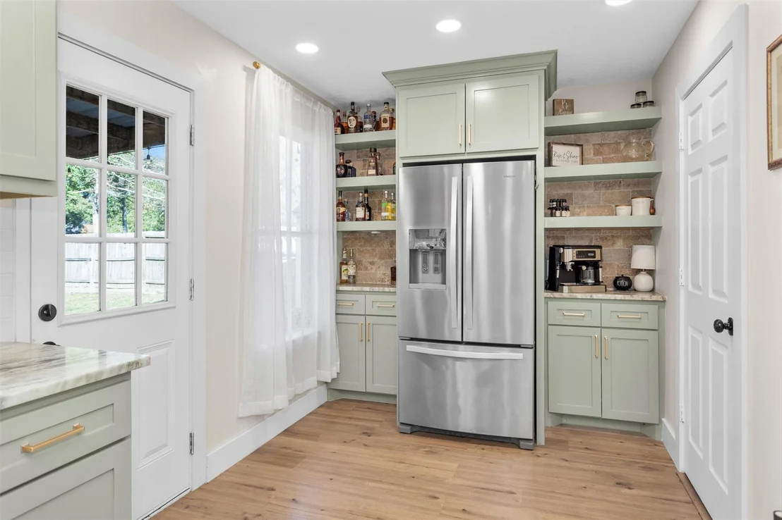 Photo of 10865 Forest Creek Drive