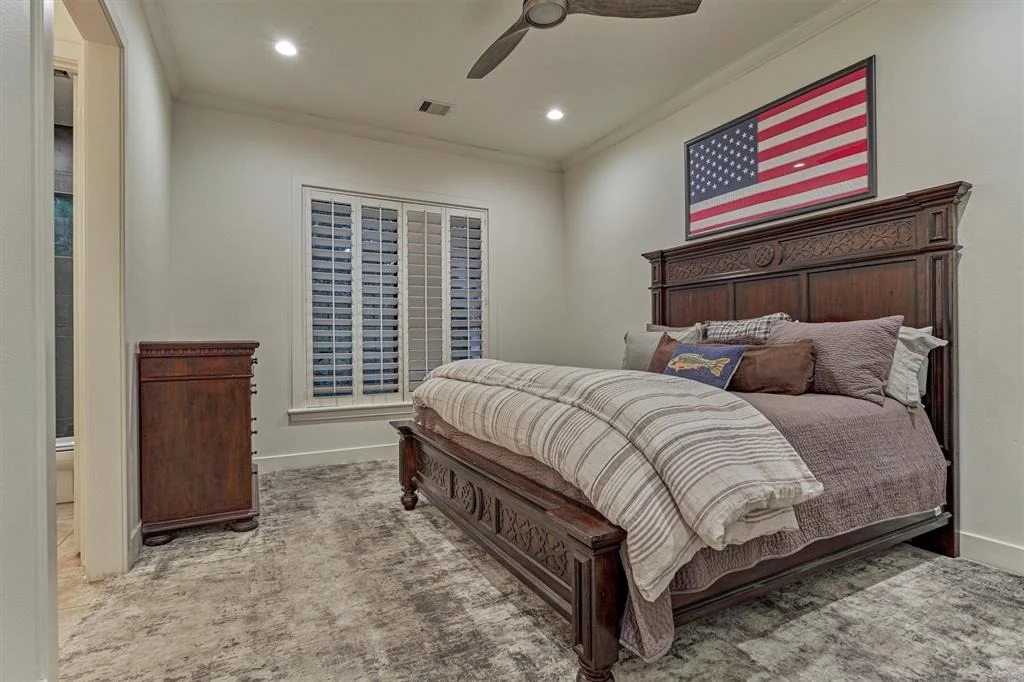 Photo of 134 Trinity Oaks Court