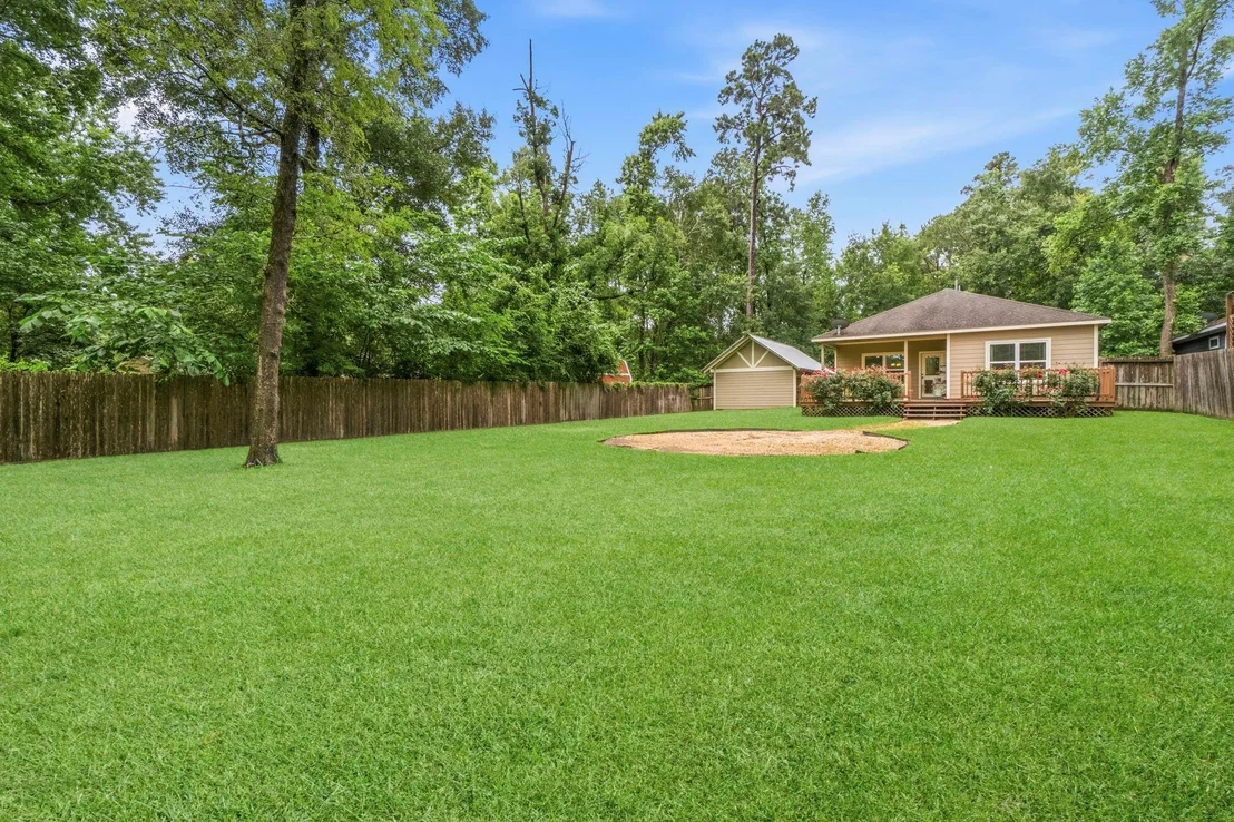 Photo of 418 Commanche Road