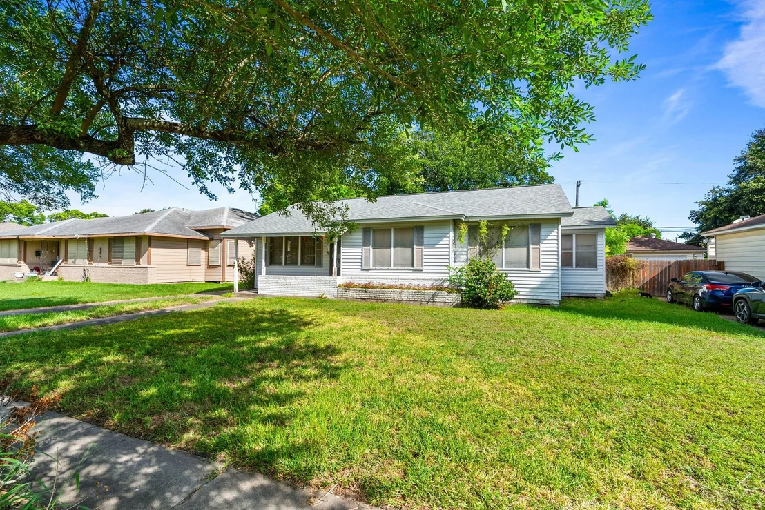 Photo of 1014 Barracuda Place