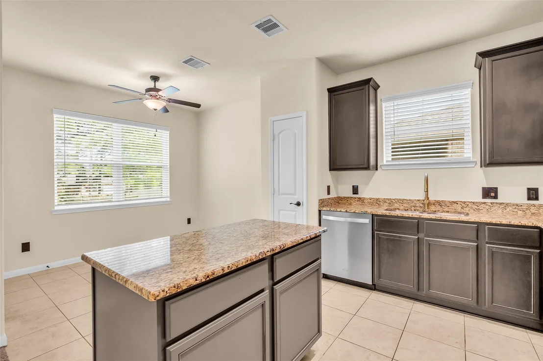 Photo of 7622 Dragon Pearls Lane