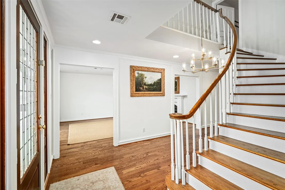 Photo of 2105 Del Monte Drive