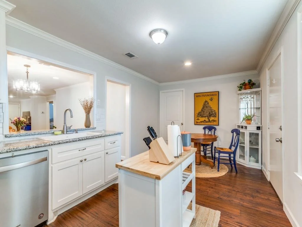 Photo of 5110 Cochran Street