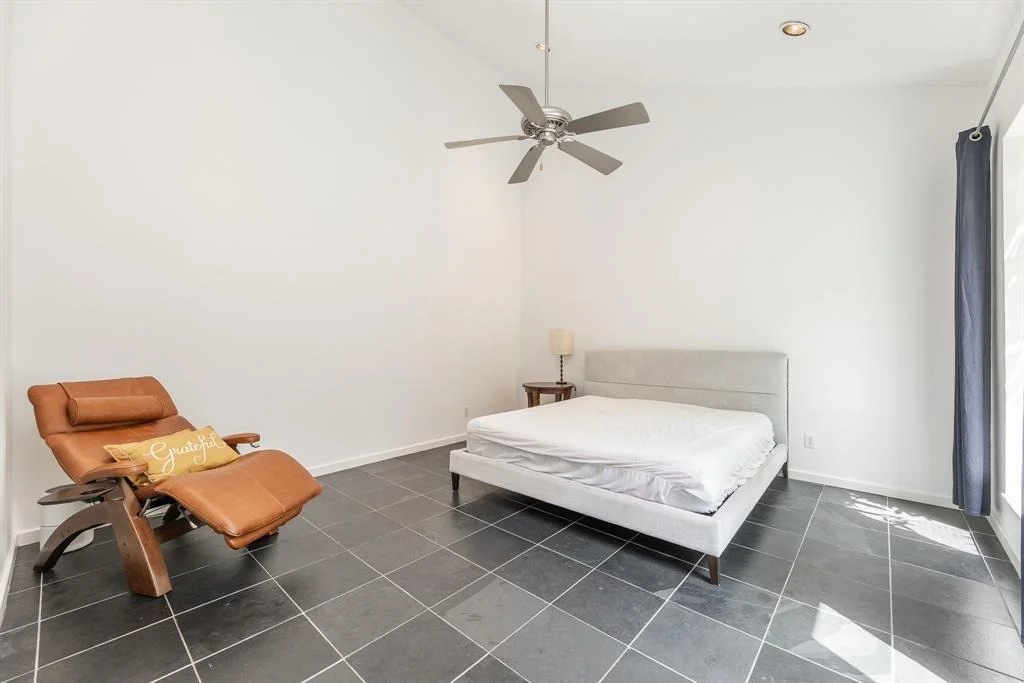Photo of 906 Willard Street