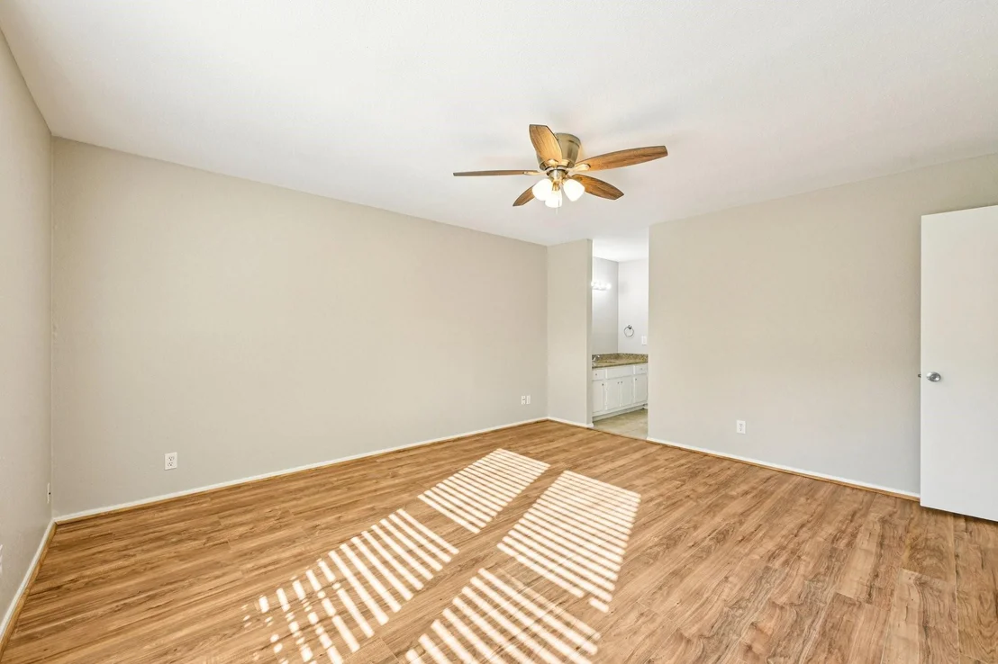 Photo of Unit 607 at 14515 Wunderlich Drive