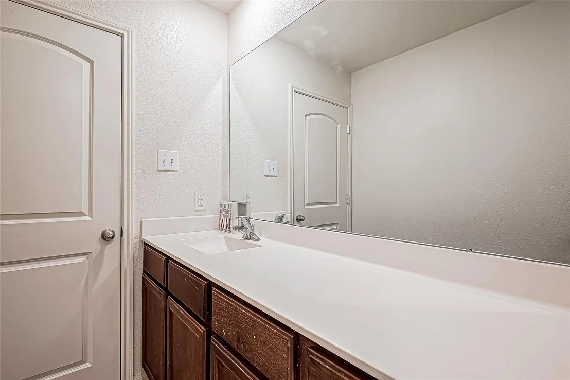 Photo of 9915 Garnet Grove Drive