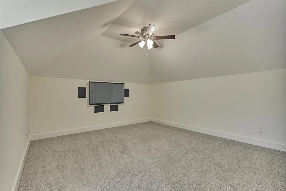 Photo of 43 Meadow Brook Place