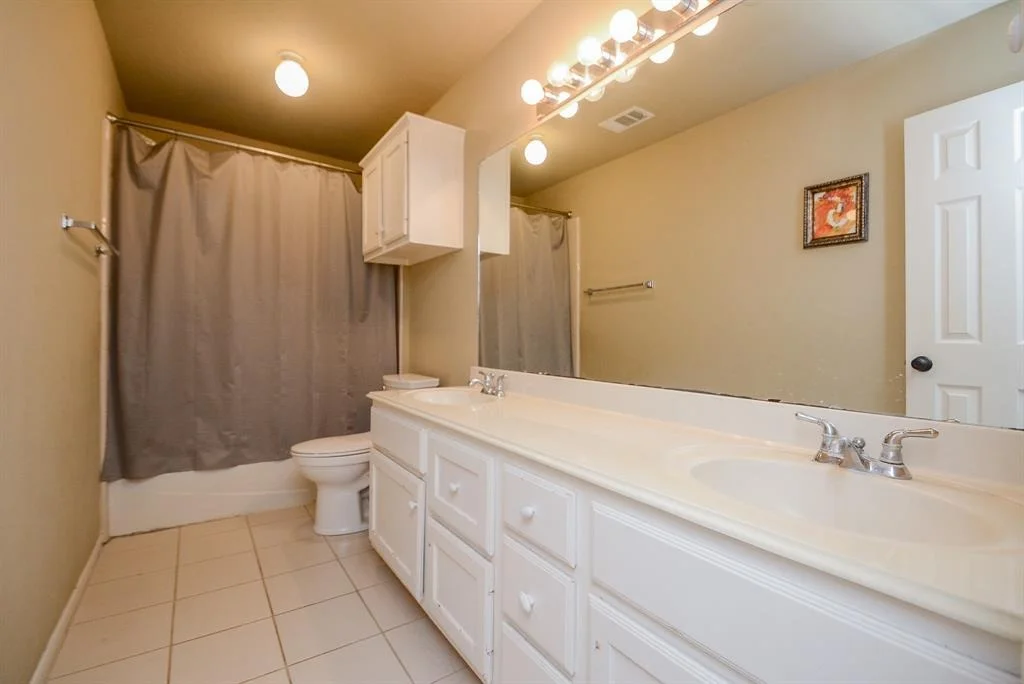 Photo of 16015 Winchmore Hill Drive