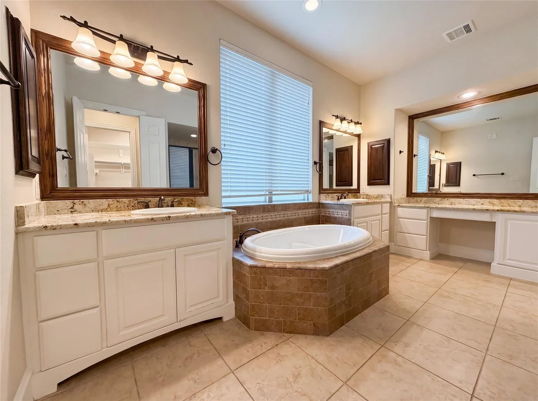 Photo of 27911 Warren Park Drive