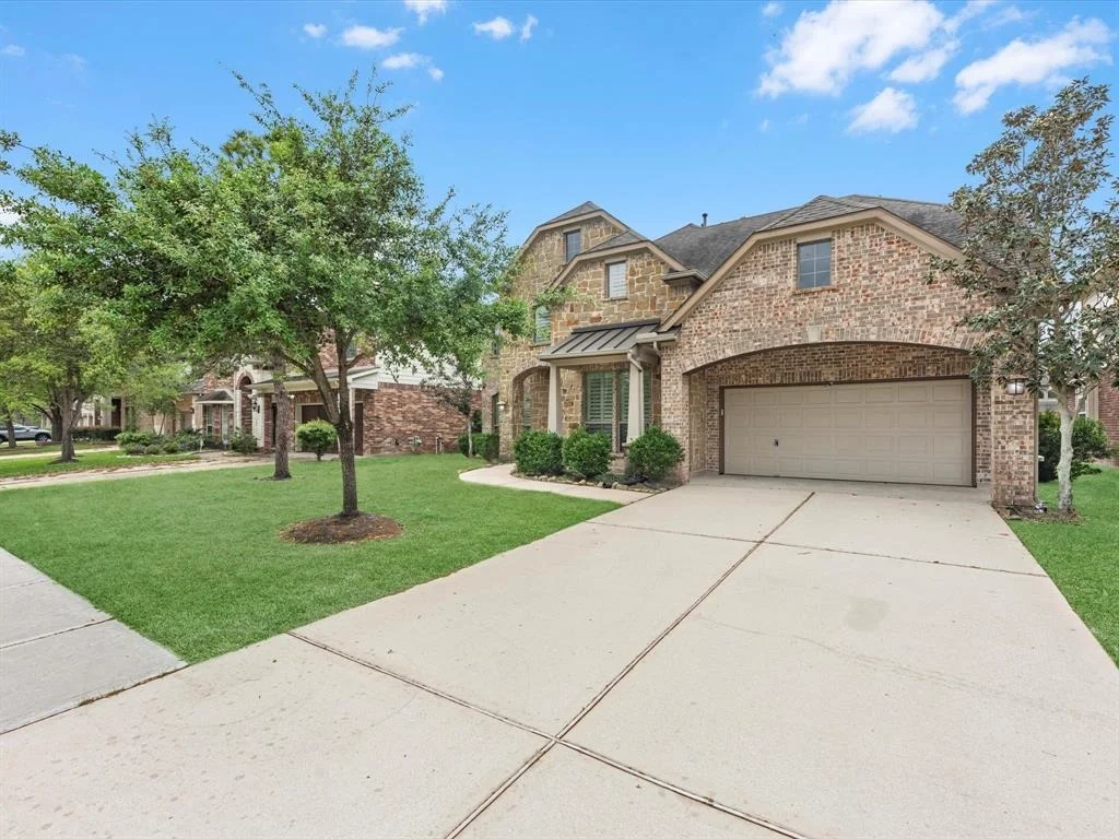 Photo of 330 Honeysuckle Vine Drive