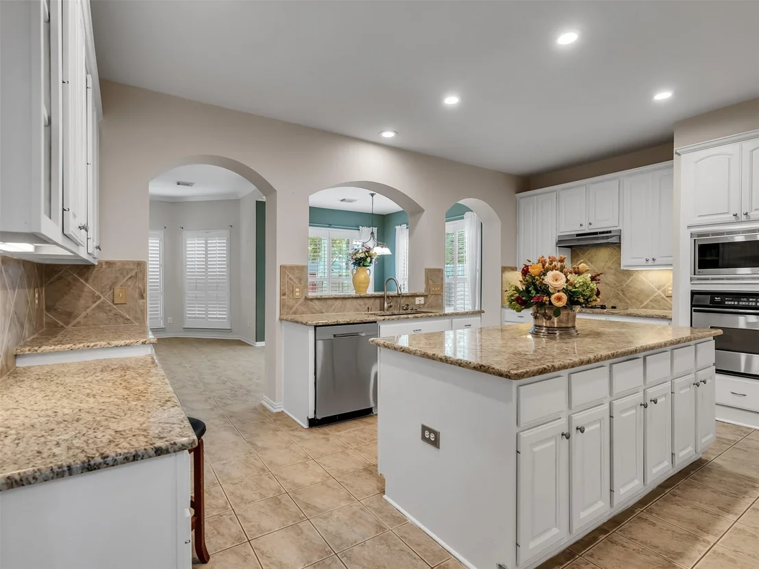 Photo of 2407 Beacon Pointe