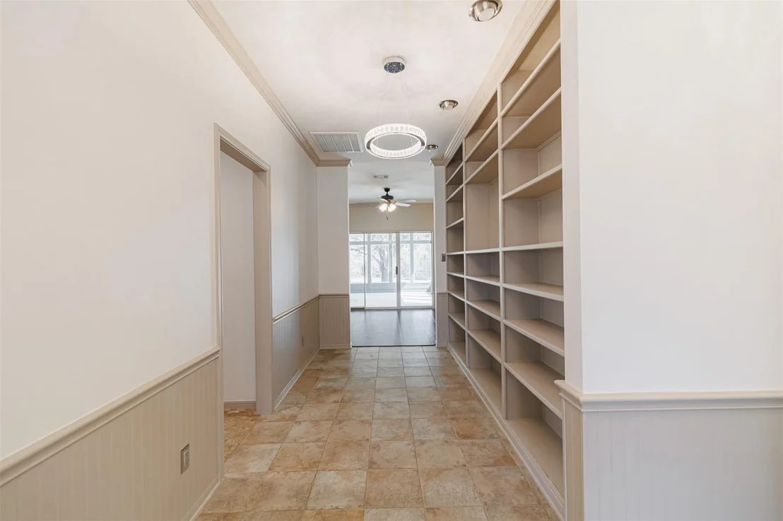 Photo of 1520 Lakefield Drive