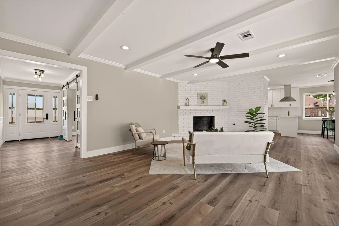Photo of 3518 Shore Shadows Drive