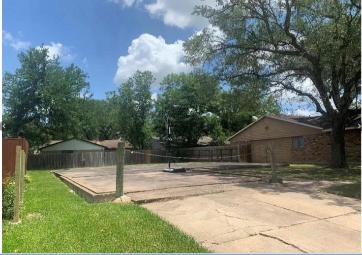 Photo of 6835 Tara Drive