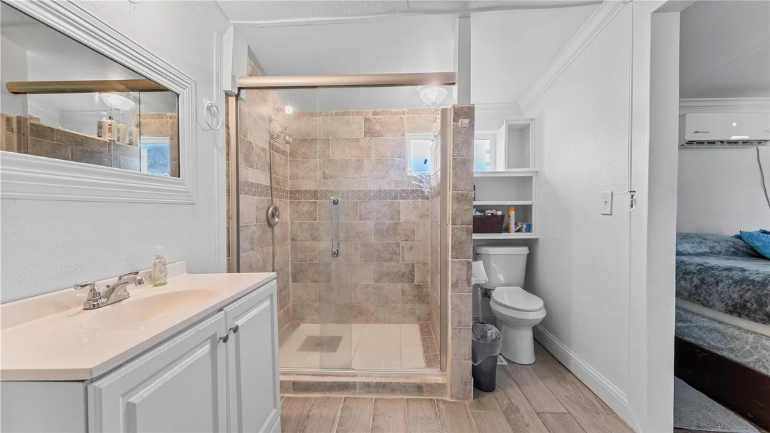 Photo of 22202 Maplewood Drive